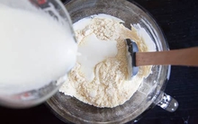 4 thực phẩm màu trắng là "vua phá hoại" đối với mạch máu, bác sĩ Nhật nói thẳng: Mê mấy cũng phải "giữ miệng"