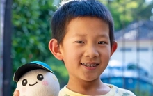 Vượt hơn 2.600 đối thủ, cậu bé 8 tuổi thiết kế linh vật cho tàu vũ trụ của NASA