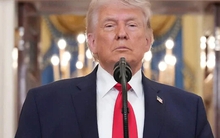 Ông Donald Trump "trút thịnh nộ" liên quan đến Hormuz, Iran cảnh báo trả đũa