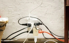 4 thiết bị không bật vẫn hao điện, có cái nằm ngay phòng ngủ