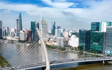 Vượt 'sóng lớn' để tăng trưởng hai con số