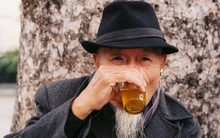 Đột quỵ rất “sợ” người thường uống nước vào giờ này: Thải sạch độc tố cả cơ thể, ngủ dậy thấy khỏe như vâm