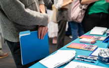 Buồn của nền kinh tế lớn nhất thế giới: Cử nhân rải 4.000 đơn xin việc vẫn thất nghiệp, 1 suất thực tập 273 người tranh giành