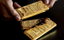 Quỹ vàng lớn nhất thế giới "xả kho" cả tấn vàng