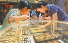 Láng giềng Việt Nam tăng thu mua vàng, tổng giá trị hiện khoảng 9,25 triệu tỷ đồng