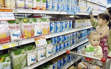 Yêu cầu kiểm tra việc niêm yết giá bán sữa của 4 doanh nghiệp lớn 