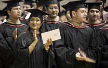 Đầu tư giáo dục: Tiền tỷ cho bài học nhập môn (Phần 2)