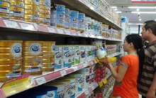 Giá sữa vẫn âm thầm tăng