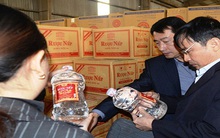 Kiểm tra an toàn thực phẩm: Cưỡi ngựa xem hoa?