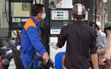 Xăng dầu lại 'đòi' tăng