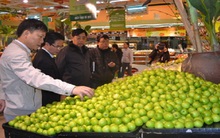 Siêu thị BigC, Ocean mart: Bày bán hàng chục loại rau chưa rõ nguồn gốc