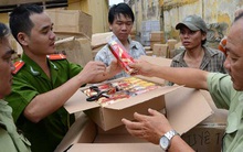 Choáng với 10 container hàng lậu qua cảng