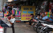 Xe máy ế ẩm, dịch vụ ăn theo cũng khóc ròng