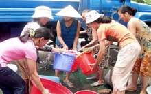 Sau 6 lần vỡ ống, dân phải mua nước giá cắt cổ