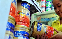 Nhãn sữa cũ biến khỏi quầy kệ