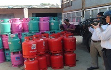 Xử lý gas giả lũng đoạn thị trường: Cần giải pháp căn cơ