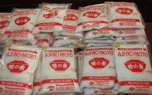 Phát hiện cơ sở sản xuất bột ngọt, hạt nêm, bột giặt giả