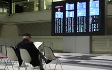 Chứng khoán châu Á giảm mạnh vì Fed và PMI Trung Quốc