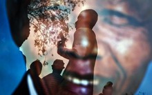 Nhìn lại cuộc đời cựu Tổng thống Nam Phi Nelson Mandela