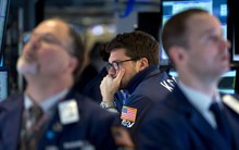 Phố Wall trồi sụt sau các số liệu