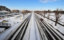 Nhật hứng bão tuyết lớn nhất trong 78 năm