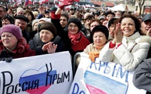 Nga chuẩn bị đem quân đến miền Đông Ukraine?