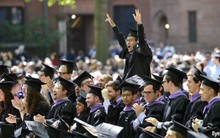 Bằng cấp đem lại bao nhiêu của cải?