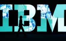 Warren Buffett mất gần 1 tỷ USD vì IBM