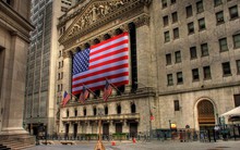 Chứng khoán Mỹ tăng điểm nhờ tín hiệu tích cực của nền kinh tế