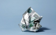 Dự trữ ngoại hối của Nga giảm mạnh nhất 6 năm vì cứu đồng ruble 