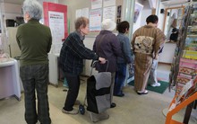 Ngân hàng Nhật Bản tìm cách chiều khách hàng cao tuổi