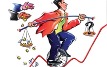 Chủ nhà băng "nhọc nhằn" giảm sở hữu