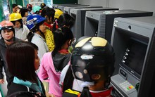 Trả nợ ngân hàng cũng bị thu phí! 