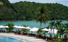 Những con số khủng về lượng khách nước ngoài đến Việt Nam năm 2012