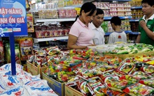 Hàng bình ổn sẽ giảm giá theo xăng