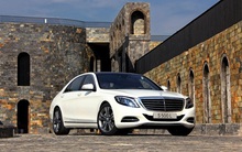 'Xế nội' đắt nhất Việt Nam có gì?