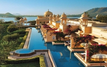 Bên trong khách sạn 'đế vương' tốt nhất thế giới