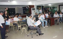 Khách hàng dự án Thảo Loan Plaza căng băng rôn đòi nhà