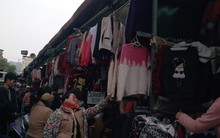 Di dời Chợ Nhà Xanh: Lợi ích thuộc về một số cá nhân?