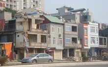 Đường đắt nhất hành tinh: Hà Nội lờ cho phạm luật?