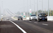 Cao tốc hơn 20.000 tỷ đồng mới thông xe đã lún