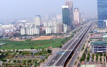 Đất Từ Liêm hậu chia tách: “Hàng xóm” ăn theo