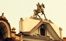 Đại gia Kinh Bắc không tiếc tiền "trấn yểm" nhà bằng linh vật lạ