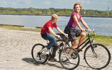 [Phim hay] The kid with a bike – Không phải đứa trẻ nào cũng mồ côi