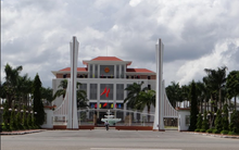 ‘Ép’ địa phương xài xi măng trong tỉnh