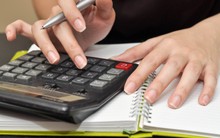 Cổ phiếu một loạt Công ty chứng khoán rơi vào diện cảnh báo