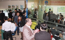 Căn hộ cao cấp nhộn nhịp giao dịch