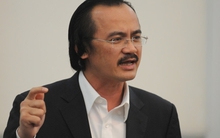 Doanh nghiệp bị 'chặt' 2 đầu