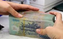 Ngân hàng đua nhau báo lãi, doanh nghiệp chật vật kinh doanh