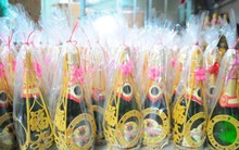 Bên trong cơ sở sản xuất rượu Champagne giả